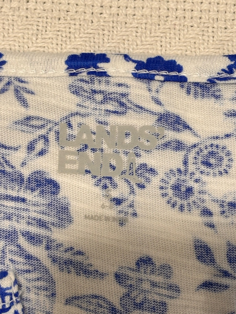 🔵Lands' End White Blouse with Royal Blue Floral Print - Picture 5 of 9